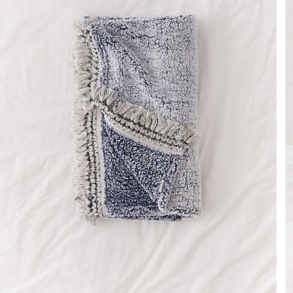Amped Fleece Fringe Trim Throw Blanket